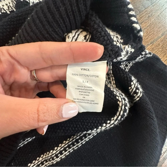 VINCE NAVY/WHITE CONTRAST STITCH SWEATER SIZE  Small 100% Cotton Q0483 - Picture 7 of 8